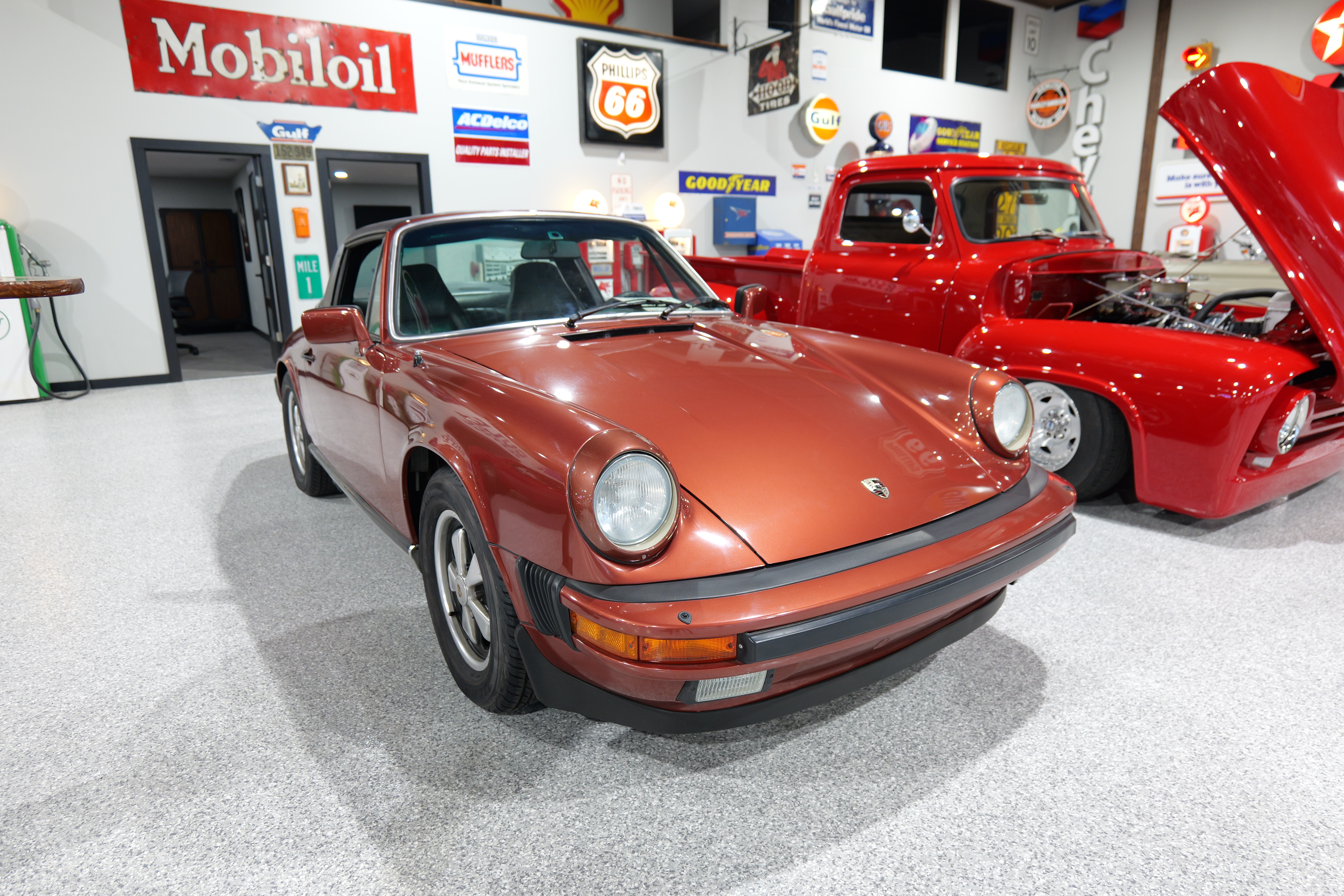 1977 Porsche 911 Targa